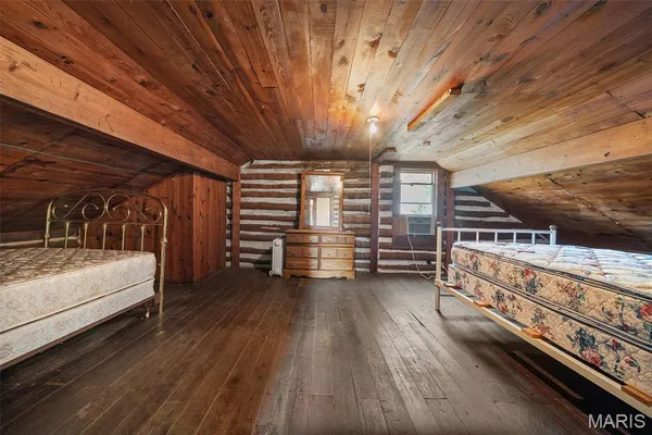$2,750,000 | Undisclosed Address, Cook Sta, MO 65449
