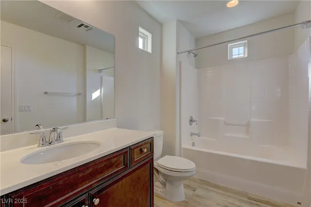 $1,975 | 10156 Ruggles Mansion Avenue, Las Vegas, NV 89166