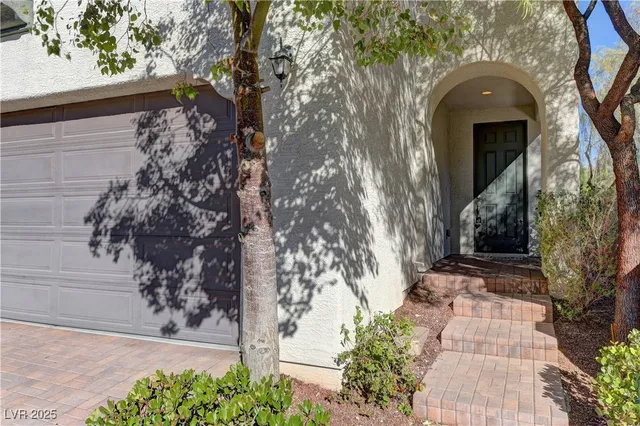 $1,975 | 10156 Ruggles Mansion Avenue, Las Vegas, NV 89166