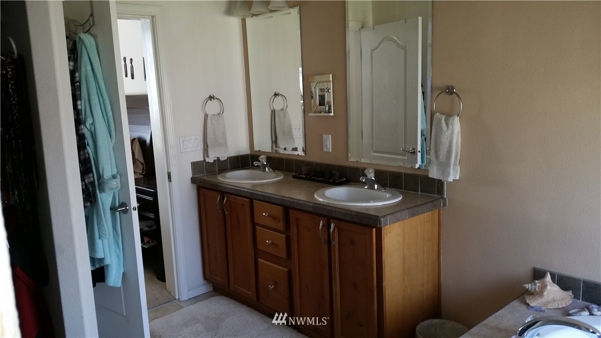 4505 Rd K Northeast Moses Lake, WA 98837 - Photo 9 of 23 Gallery Image 9