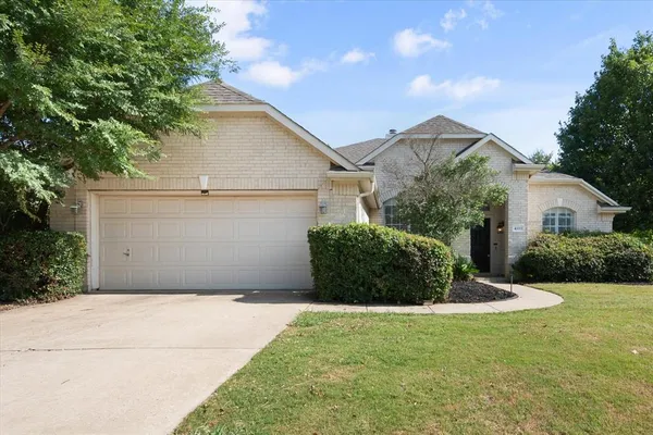 $2,600 | 4111 Kite Lane, Mansfield, TX 76063