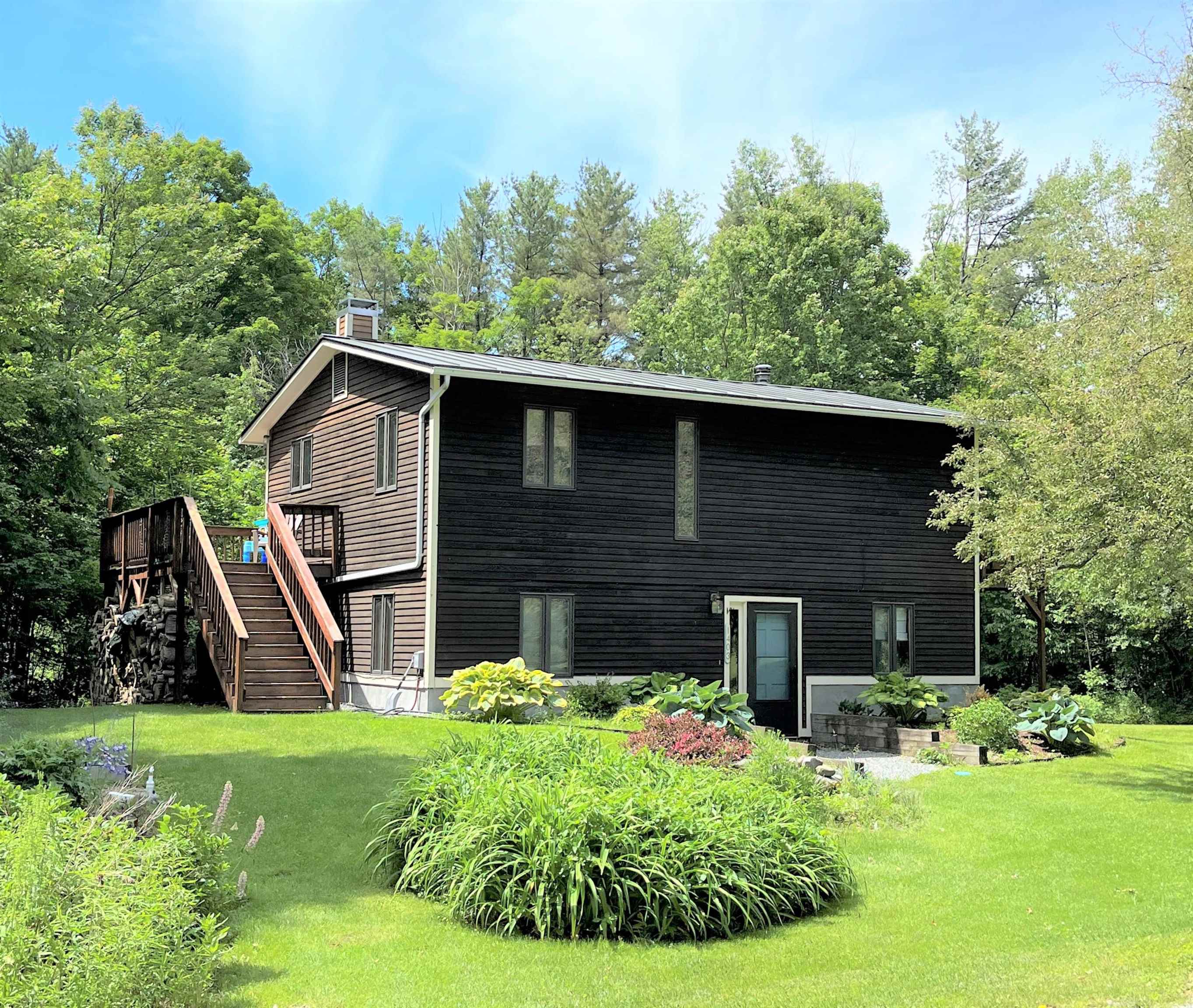 1403 East Hill Road Williston, VT 05495 - Photo 1 of 21 Gallery Image 1