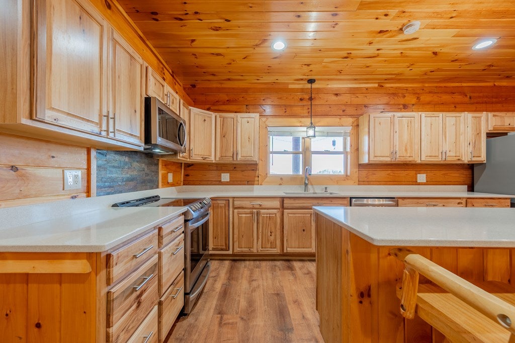 248 Falcon Ridge Road Fries, VA 24330 - Photo 24 of 99 Gallery Image 24