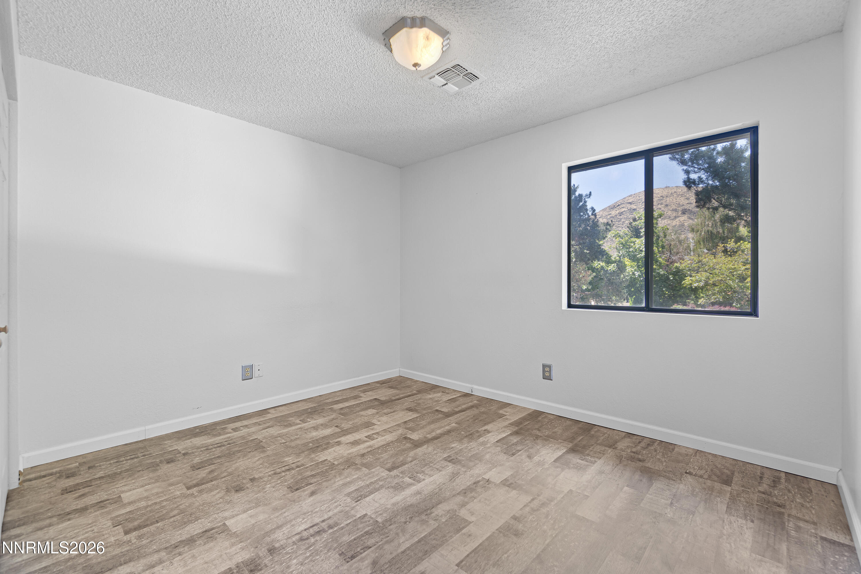 4410 Matich Drive Reno, NV 89502 - Photo 12 of 16 DSC01938