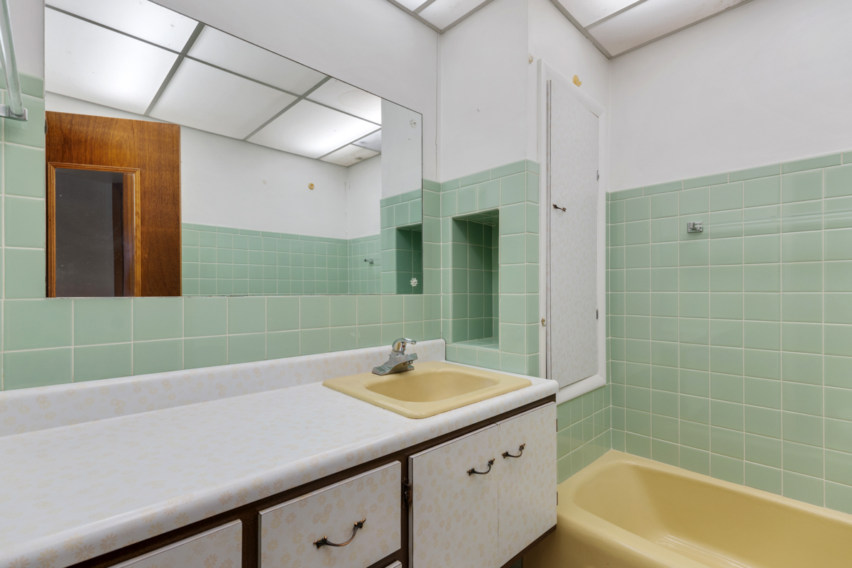 3324 Colgate Avenue Zion, IL 60099 - Photo 10 of 13 Gallery Image 10