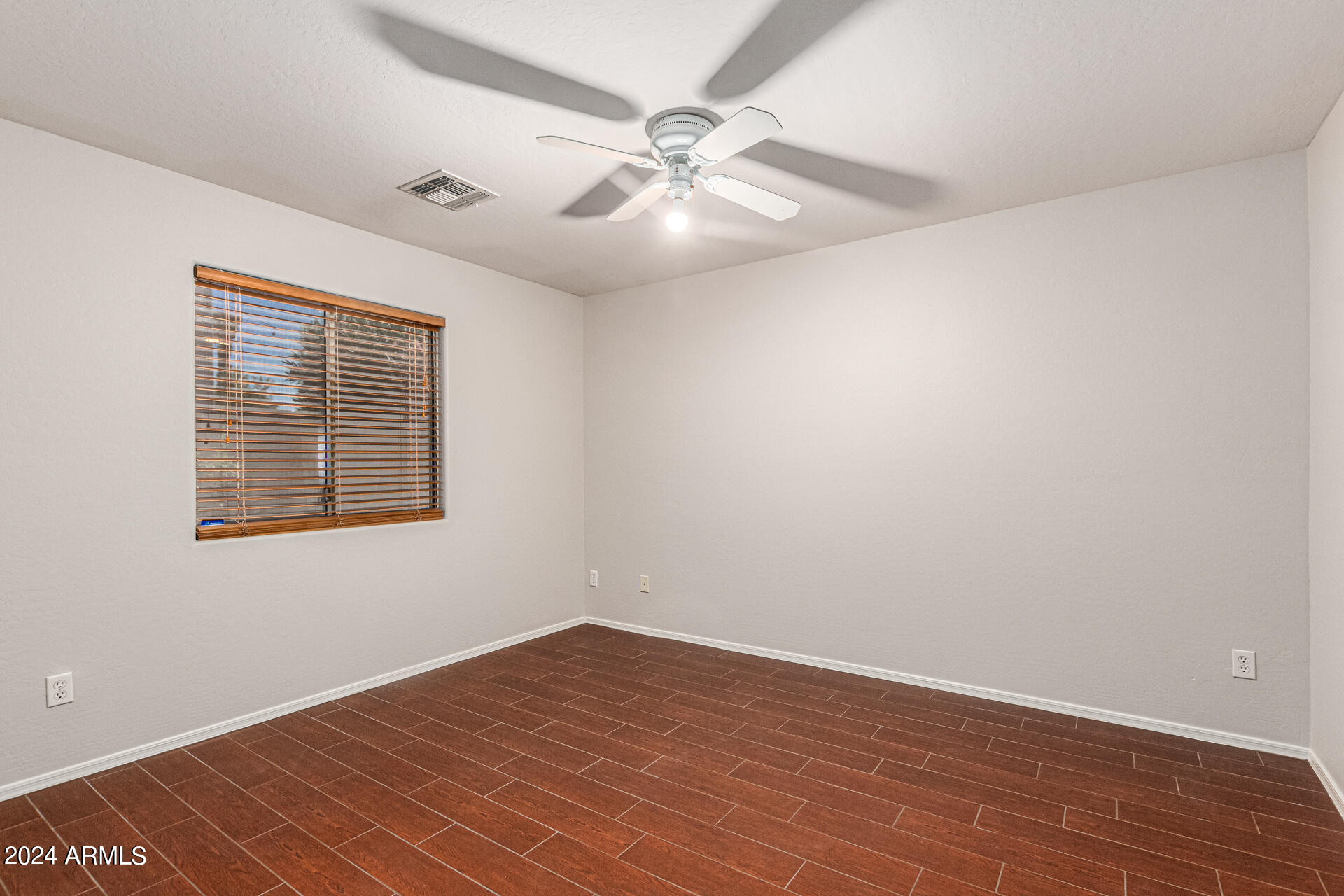 2335 West Darrel Road Phoenix, AZ 85041 - Photo 22 of 32 21-Darrel