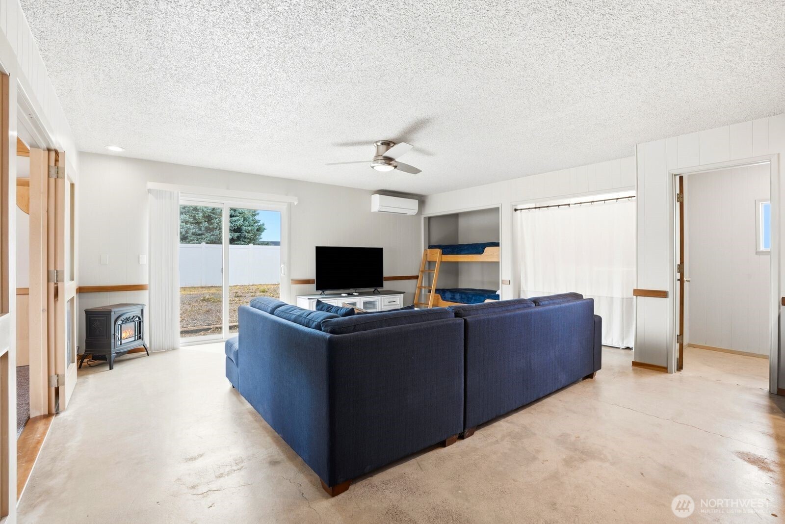 4101 Ahtanum Road Yakima, WA 98903 - Photo 22 of 38