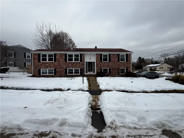 $469,900 | 52 Cottonwood Drive, Cranston, RI 02921