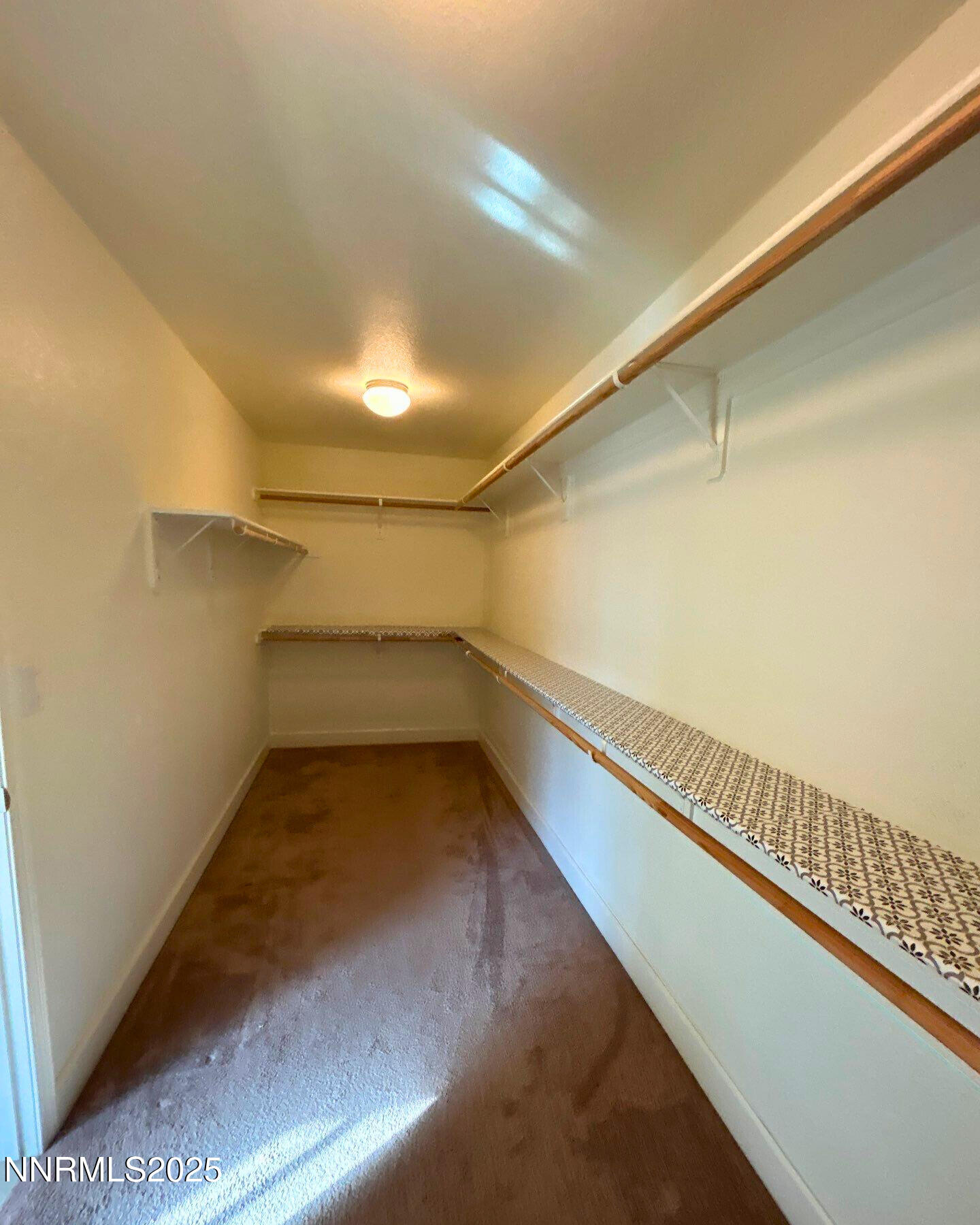 7635 Souverain Lane Reno, NV 89506 - Photo 13 of 27 3a539004-1634-4c65-bd9f-d839aed4f290