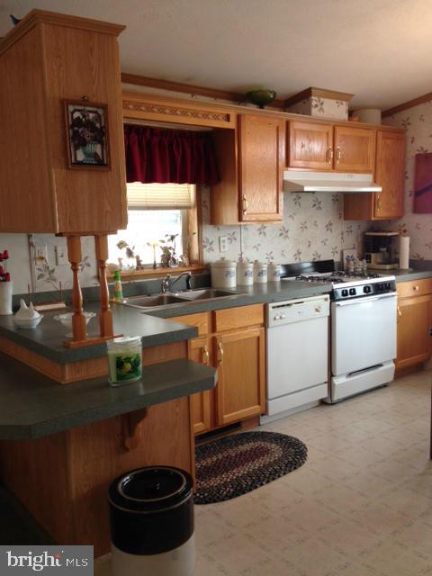 117 Ridgewood Manor Manheim, PA 17545 - Photo 3 of 15