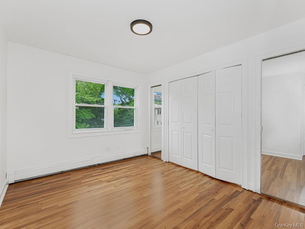 131 Huntsbridge Road, Unit 2 Yonkers, NY 10704 - Photo 3 of 17