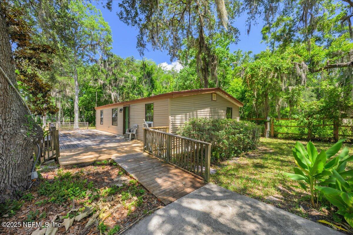 506 Cedar Creek Road, Unit 1 Palatka, FL 32177 - Photo 7 of 49 a view of backyard with green space