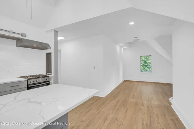 $2,370 | 350 Norwood Avenue, Unit 3, West Long Branch, NJ 07764