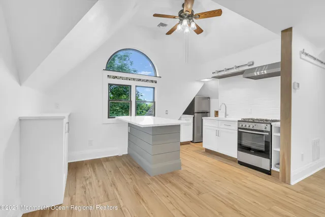 $2,370 | 350 Norwood Avenue, Unit 3, West Long Branch, NJ 07764