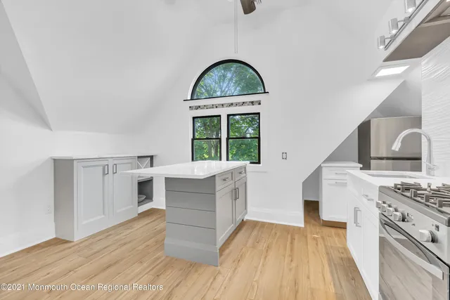 $2,370 | 350 Norwood Avenue, Unit 3, West Long Branch, NJ 07764