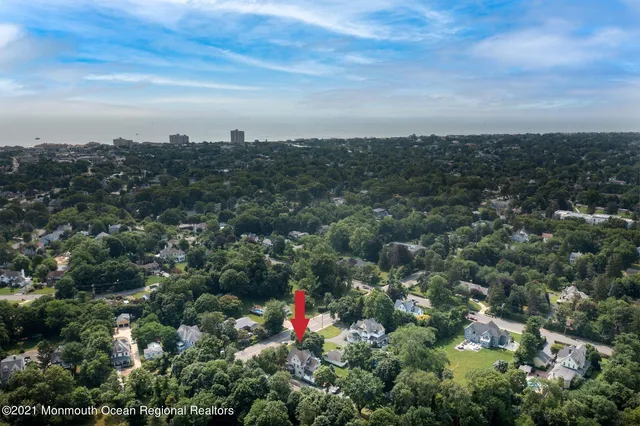 $2,370 | 350 Norwood Avenue, Unit 3, West Long Branch, NJ 07764