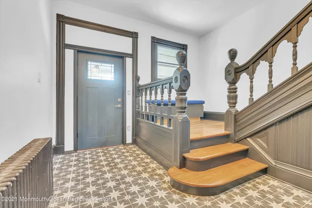 $2,370 | 350 Norwood Avenue, Unit 3, West Long Branch, NJ 07764