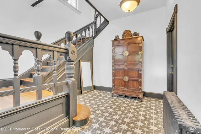 $2,370 | 350 Norwood Avenue, Unit 3, West Long Branch, NJ 07764