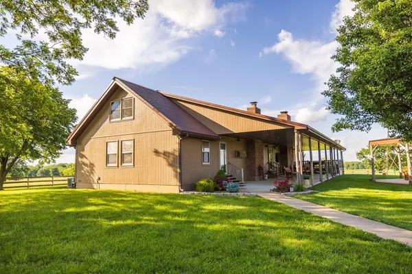 $649,500 | 662 West 6th Street, Schell City, MO 64783