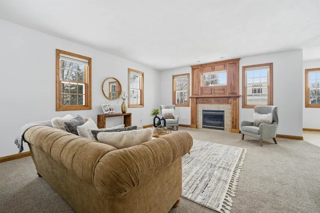 $529,900 | 321 East Apple Creek Road, Appleton, WI 54913