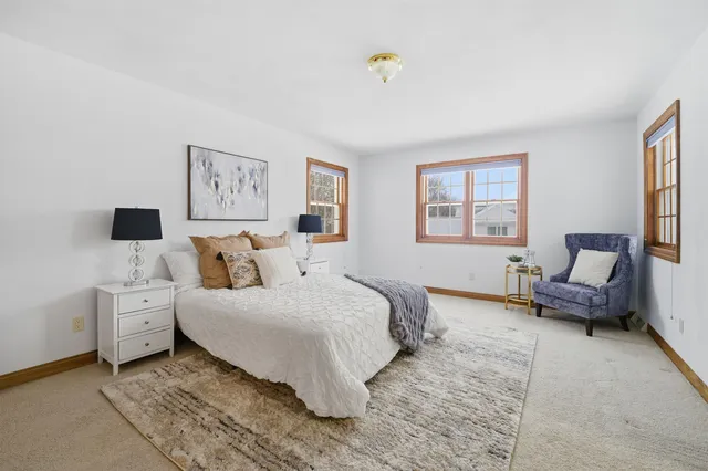 $529,900 | 321 East Apple Creek Road, Appleton, WI 54913