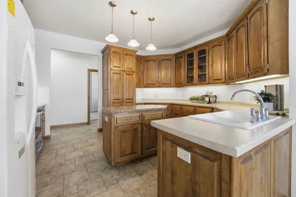 $510,000 | 321 East Apple Creek Road, Appleton, WI 54913