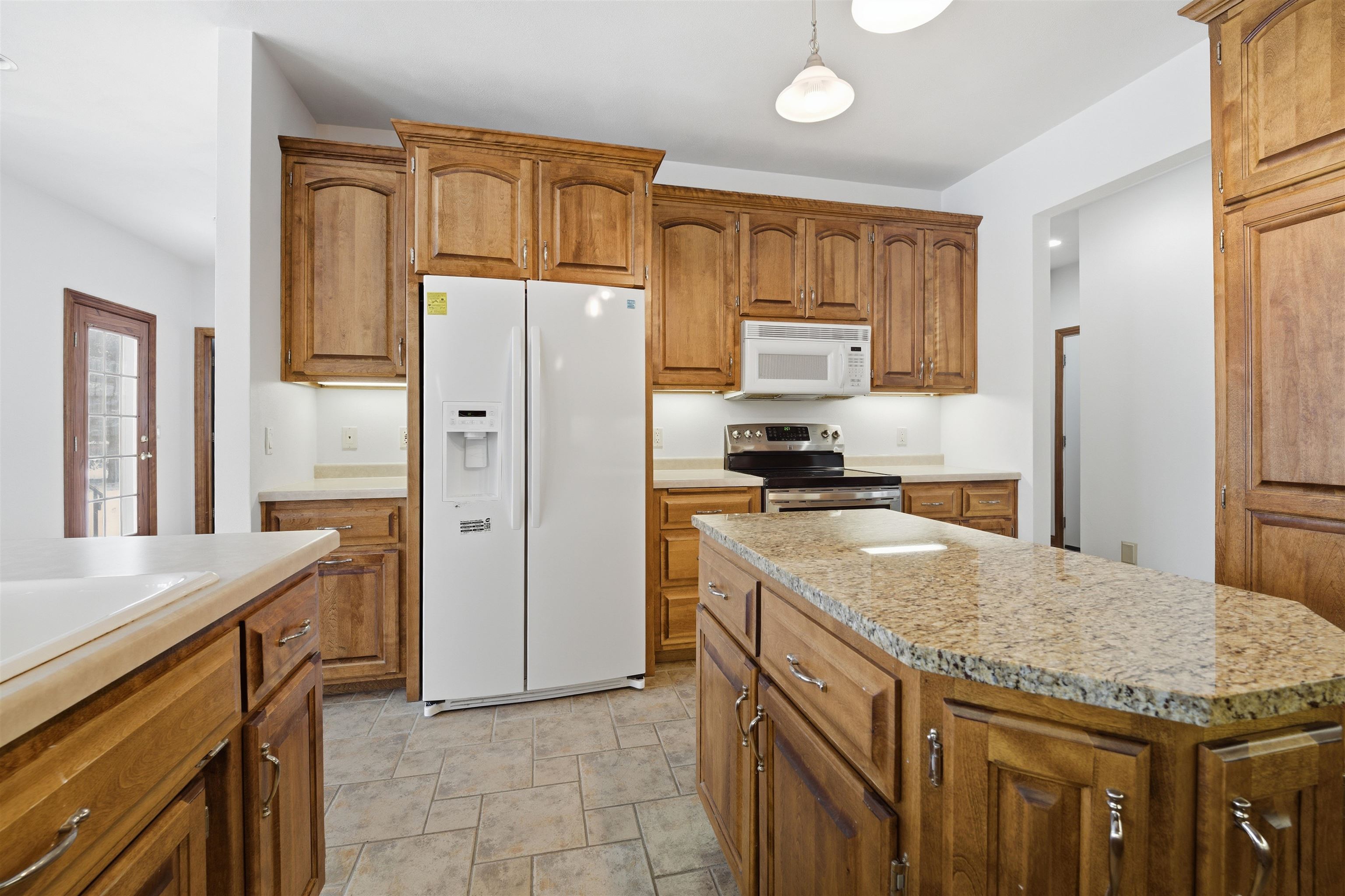 321 East Apple Creek Road Appleton, WI 54913 - Photo 10 of 41