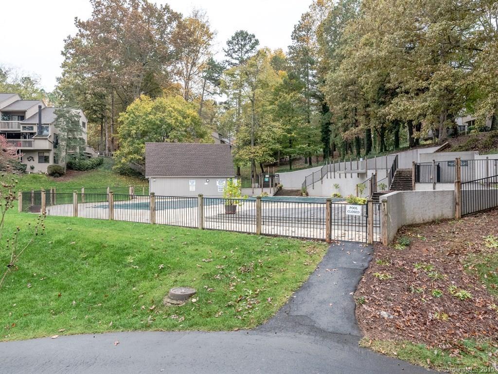 42 Old Post Road, Unit 42 Lake Wylie, SC 29710 - Photo 18 of 24 a view of backyard with a garden and entertaining space