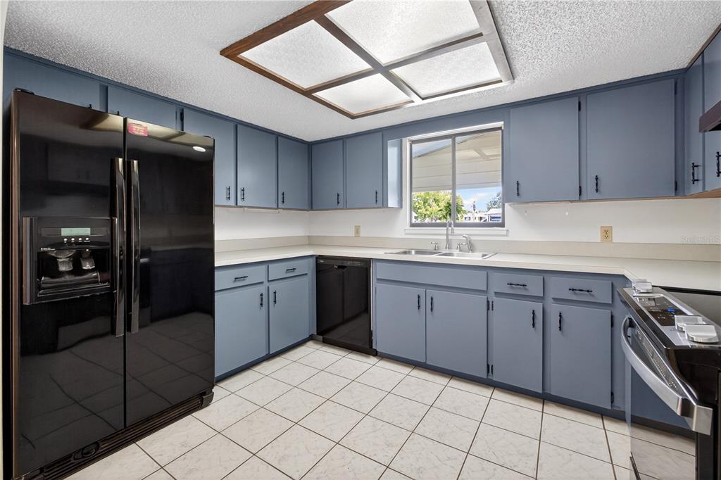 8972 Southwest 103rd Lane Ocala, FL 34481 - Photo 15 of 46