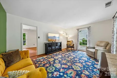 $378,000 | 1005 Pinafore Drive, Charlotte, NC 28212