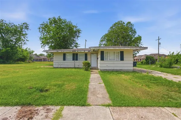 $60,000 | 2334 South Roosevelt Street, Lake Charles, LA 70607