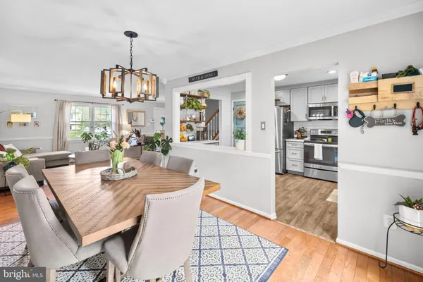$659,900 | 1315 Bayshire Lane, Herndon, VA 20170