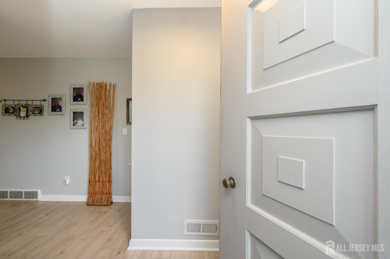 12 Davison Road East Windsor, NJ 08520 - Photo 3 of 47