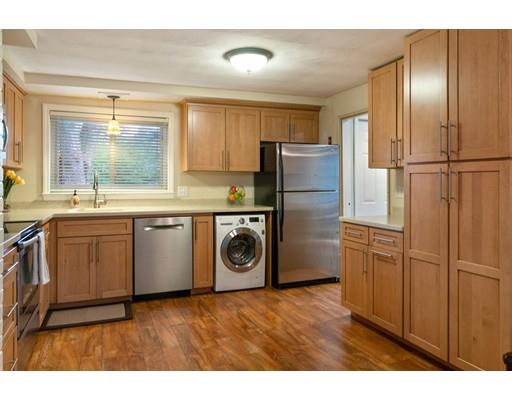 24 Bantry Road Framingham, MA 01701 - Photo 5 of 30