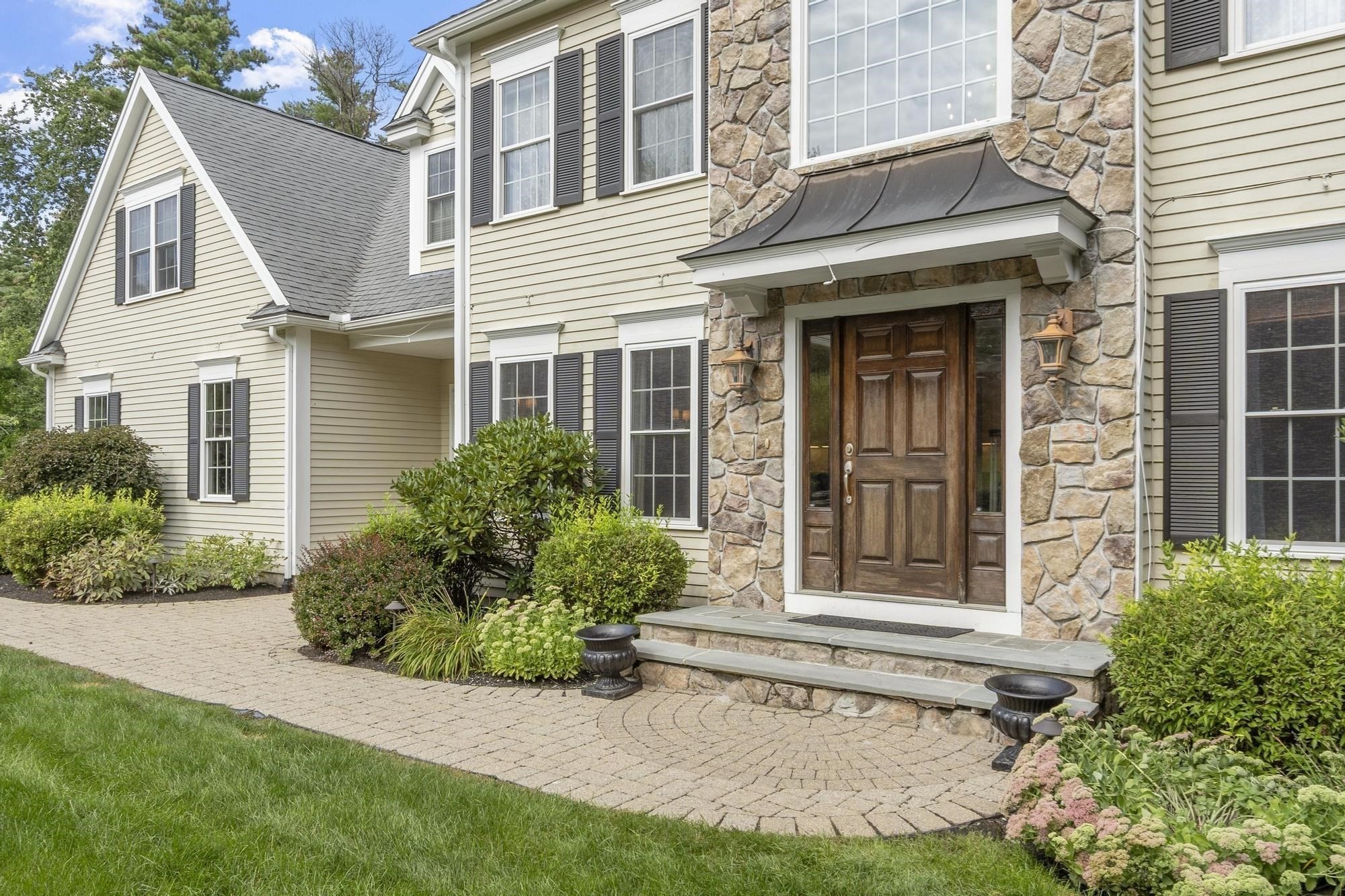 35 Sandy Ridge Road Sterling, MA 01564 - Photo 2 of 39 Gallery Image 2