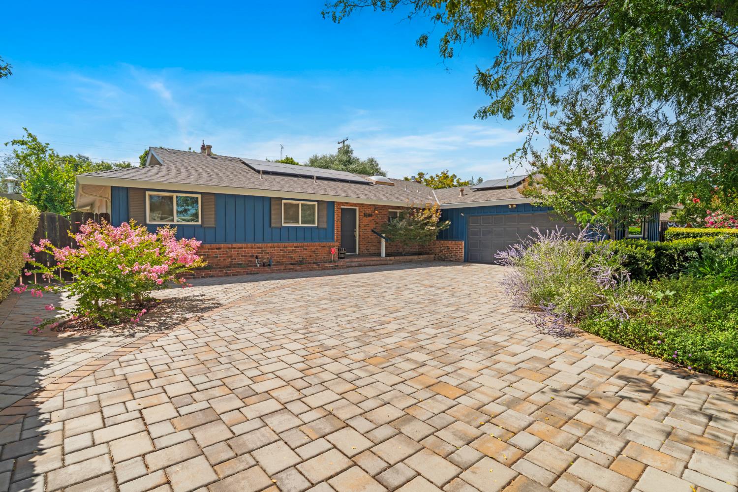 2501 Ridgewood Court Modesto, CA 95350 - Photo 1 of 41