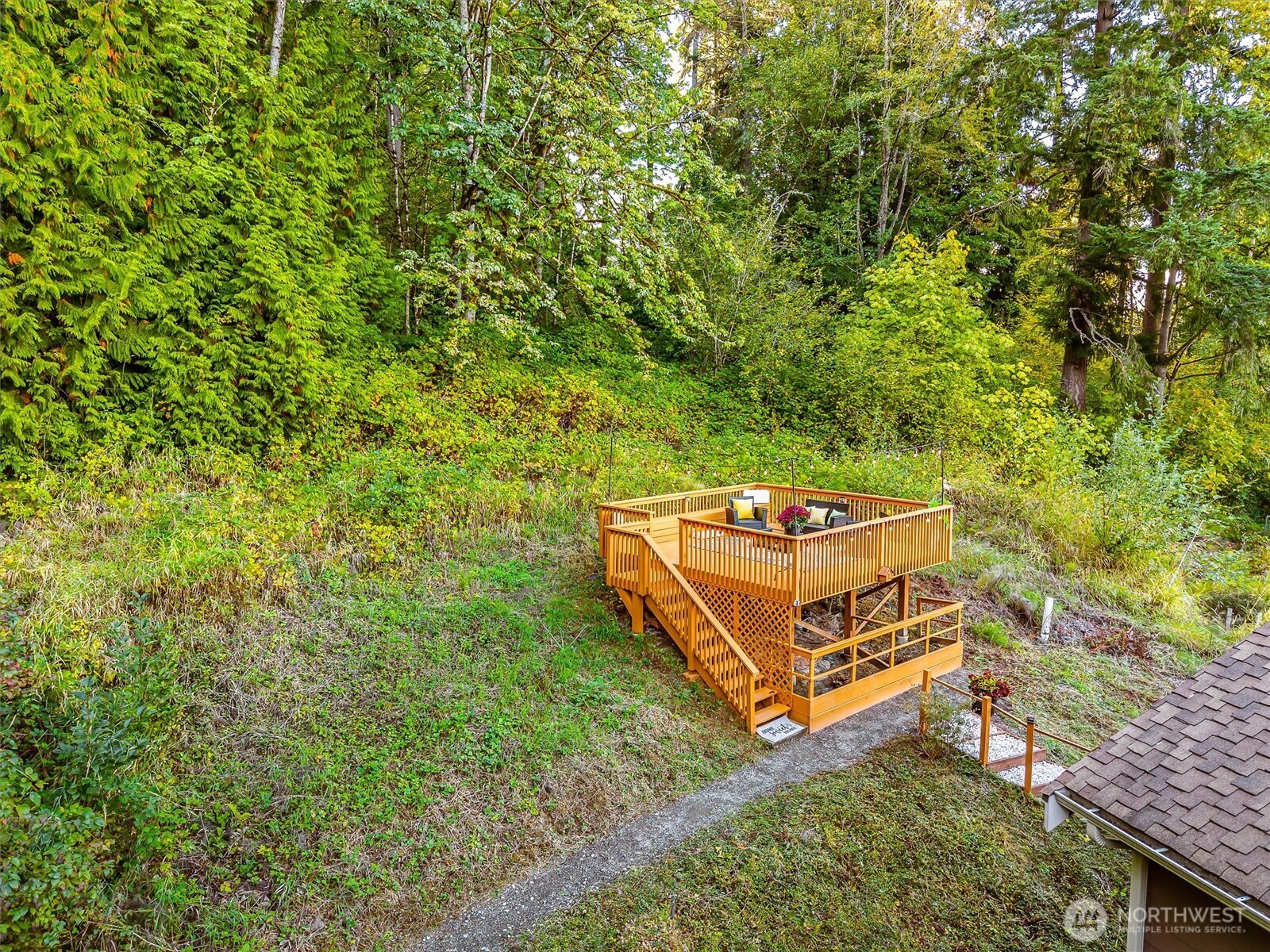 9213 Odin Way Bothell, WA 98011 - Photo 37 of 40 an aerial view of a house with a yard
