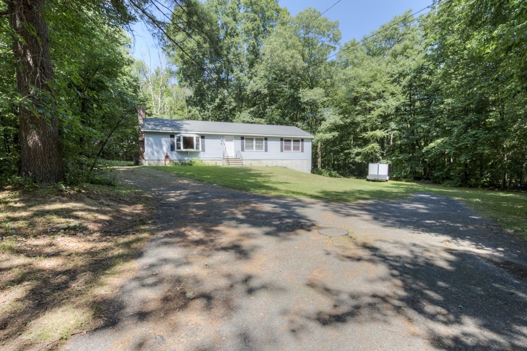 517 Benson Road Northbridge, MA 01534 - Photo 3 of 42 Gallery Image 3