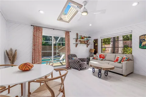 $949,900 | 670 Cypress Road, Vero Beach, FL 32963