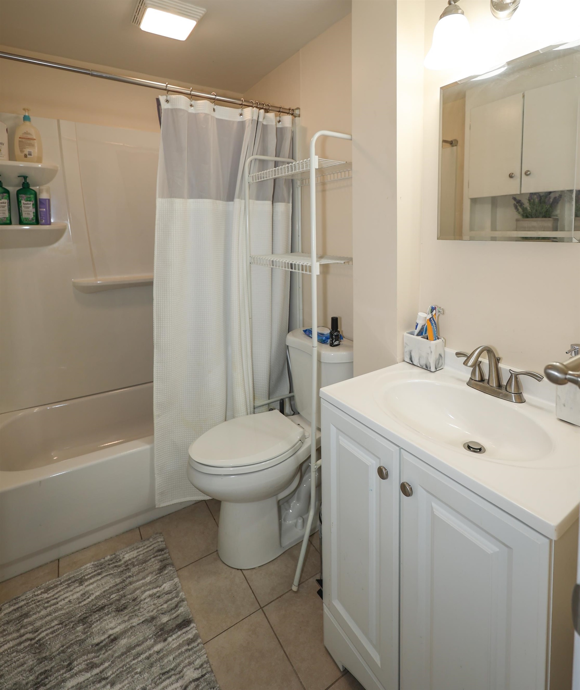 171 Boutwell Street, Unit 2 Manchester, NH 03102 - Photo 6 of 27