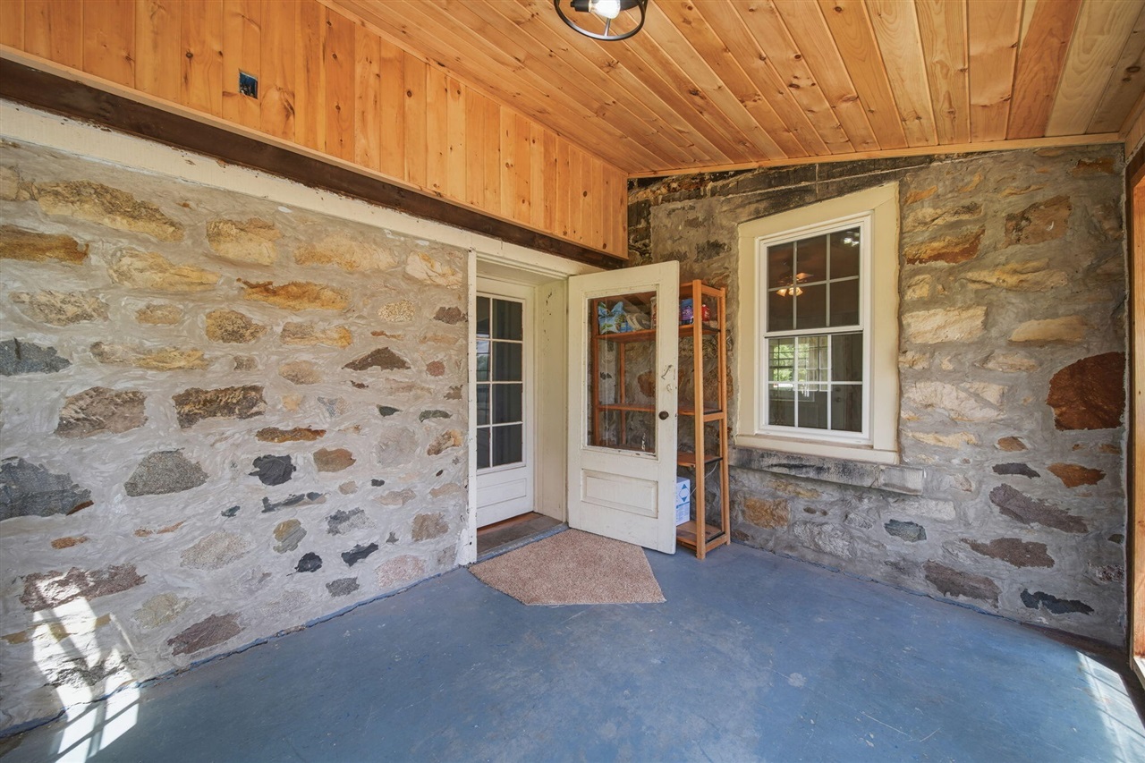 208 Glasgow Road Jackson, MI 49201 - Photo 72 of 99