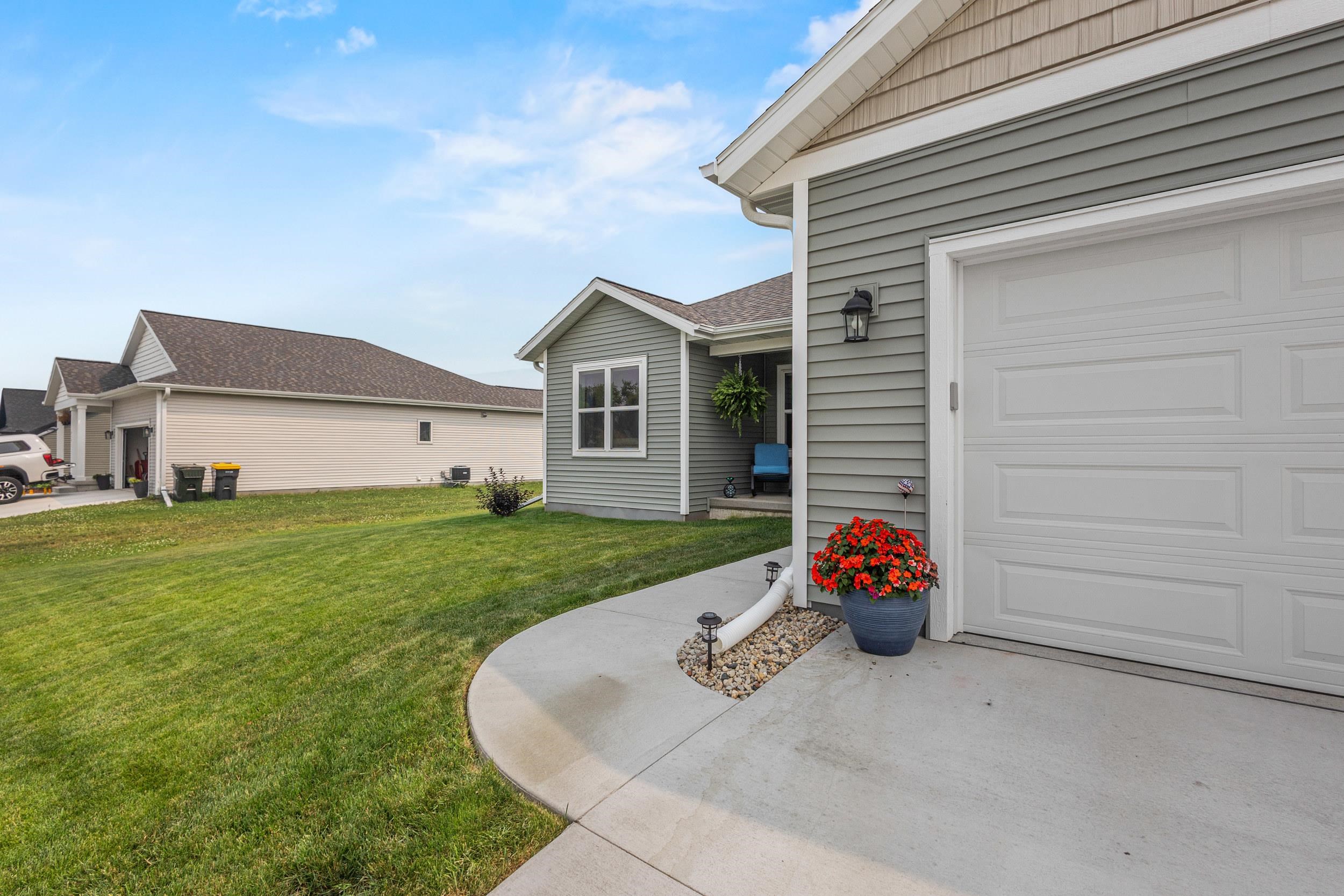 409 Village Ripon Wi 54971 Ripon, WI 54971 - Photo 6 of 77