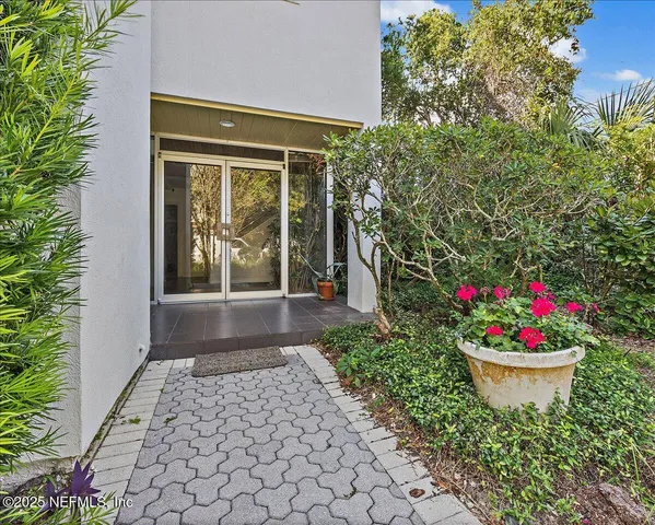 $1,100,000 | 94 Oceanside Drive, Atlantic Beach, FL 32233