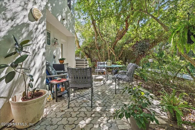 $1,100,000 | 94 Oceanside Drive, Atlantic Beach, FL 32233