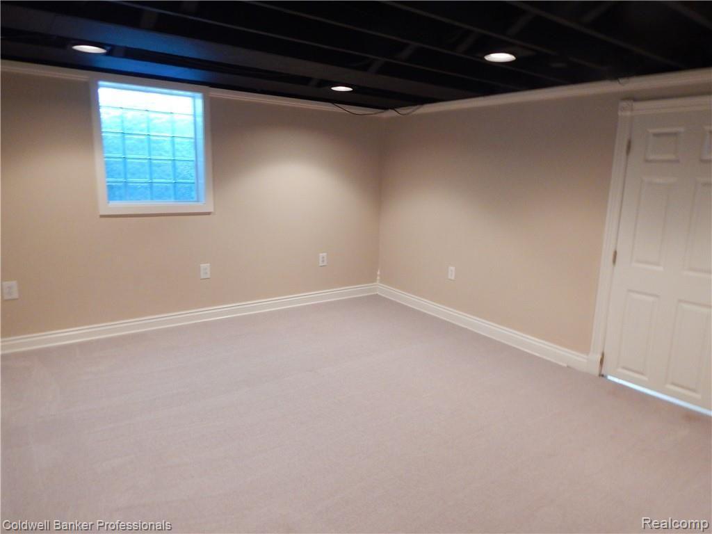 1682 Graefield Road Birmingham, MI 48009 - Photo 22 of 30