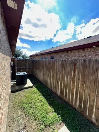 $825 | 3715 Valeria Street, Unit 1, Edinburg, TX 78541