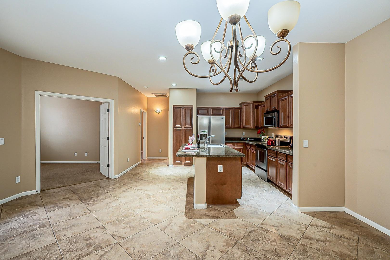 15370 West Bloomfield Road Surprise, AZ 85379 - Photo 15 of 82