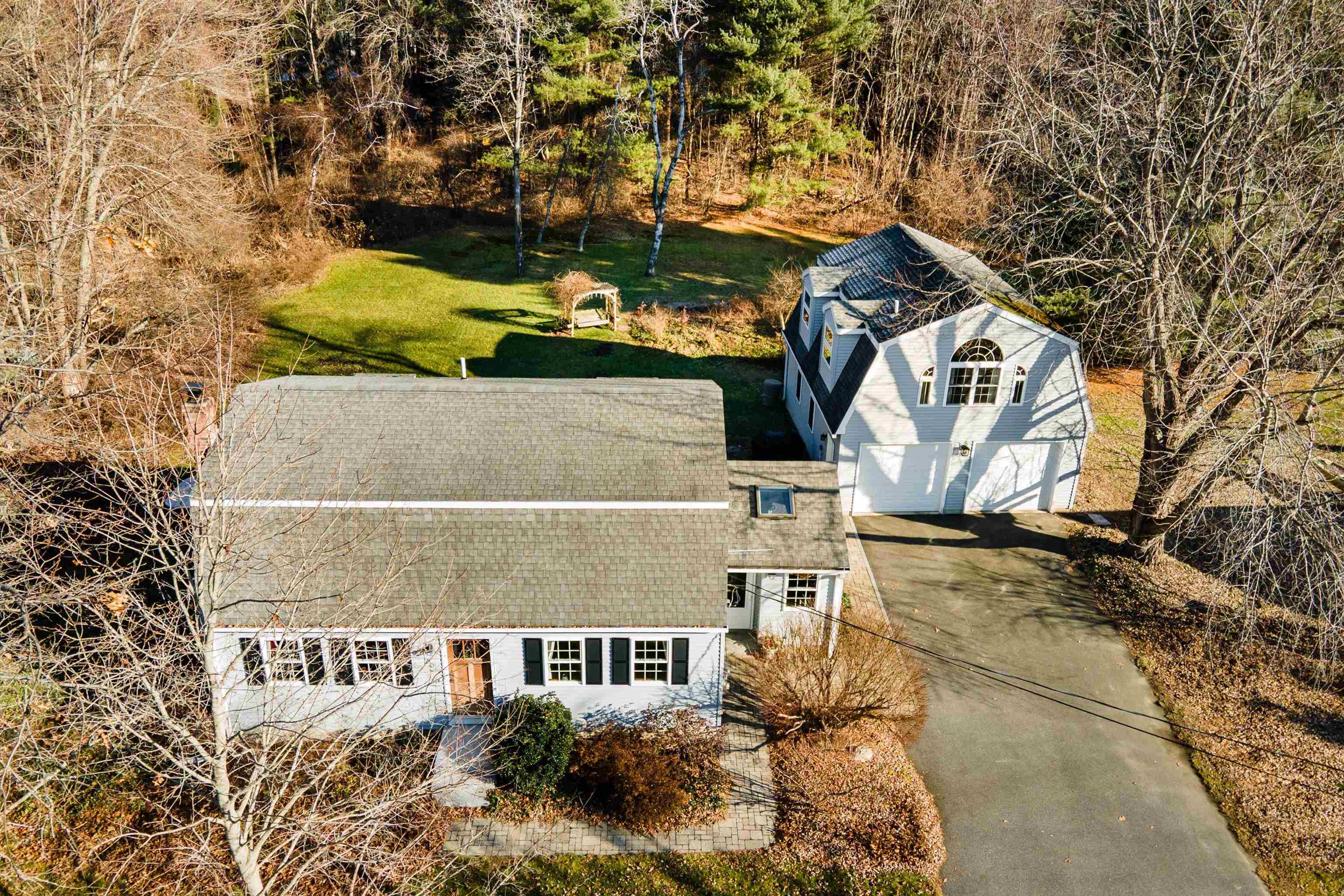 40 Dracut Road Hudson, NH 03051 - Photo 15 of 31