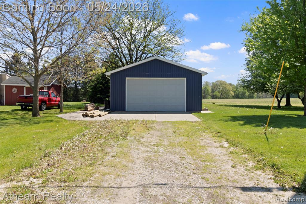 5460 North Henderson Road Davison, MI 48423 - Photo 27 of 33