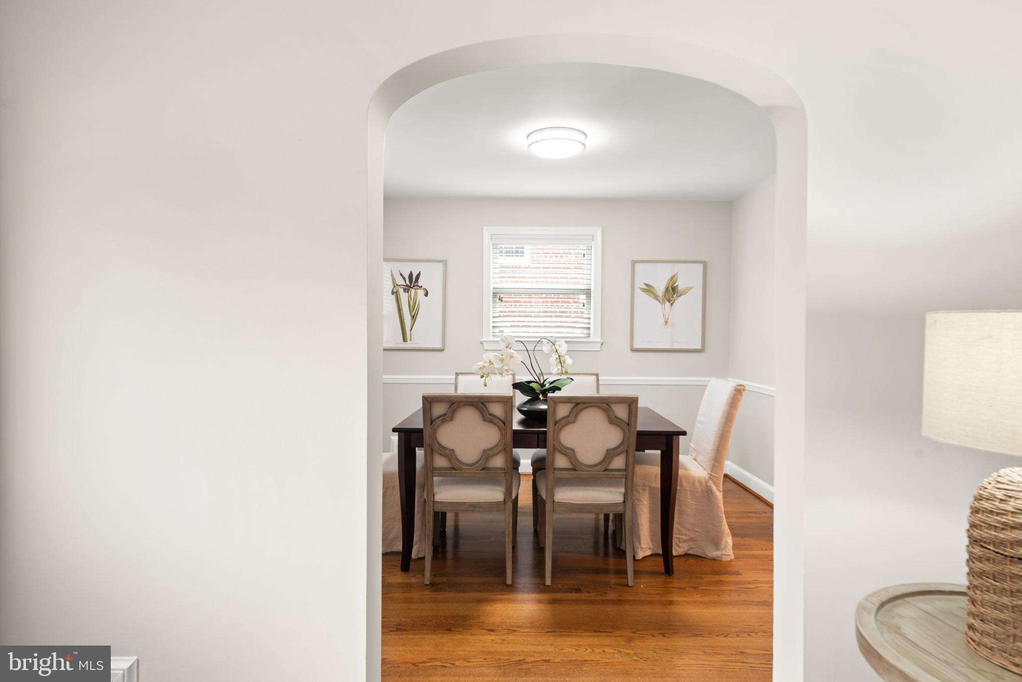 6484 Little Falls Road Arlington, VA 22213 - Photo 24 of 74 Darling curved archway from living to dining